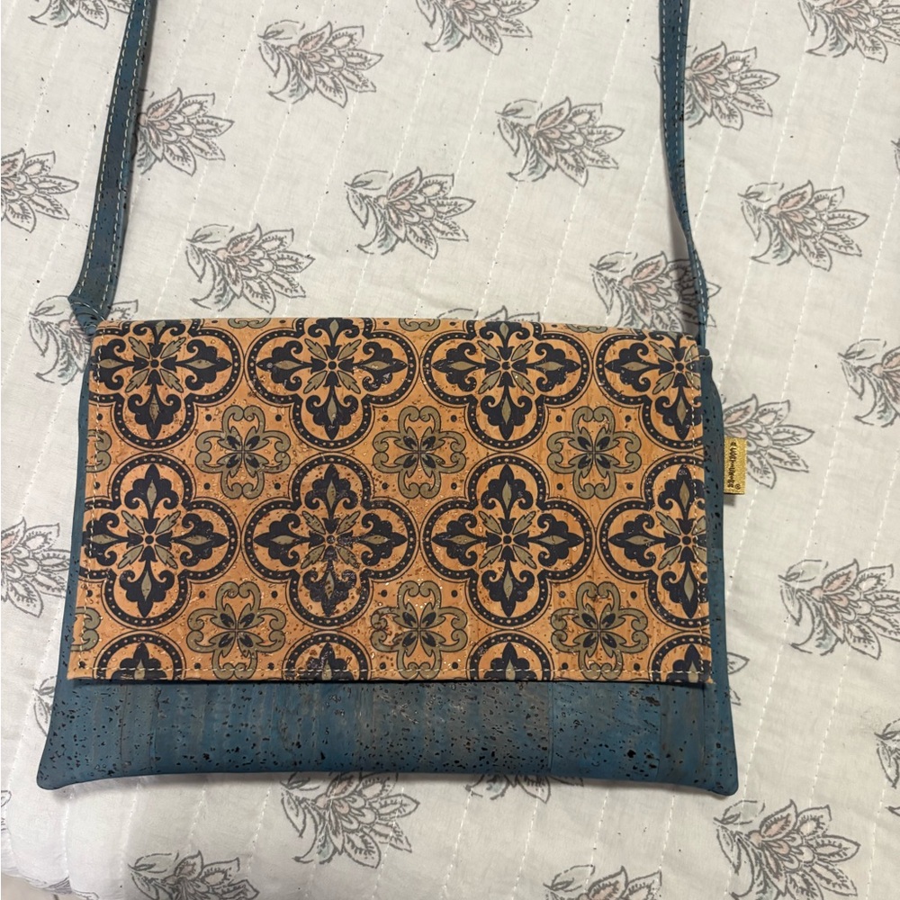 Elegant Blue and Tan Patterned Women's Bag